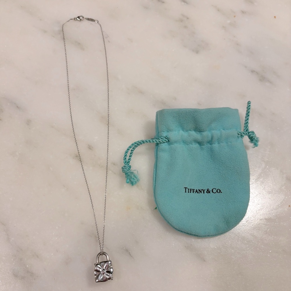 Tiffany Present Pendant necklace in sterling silver